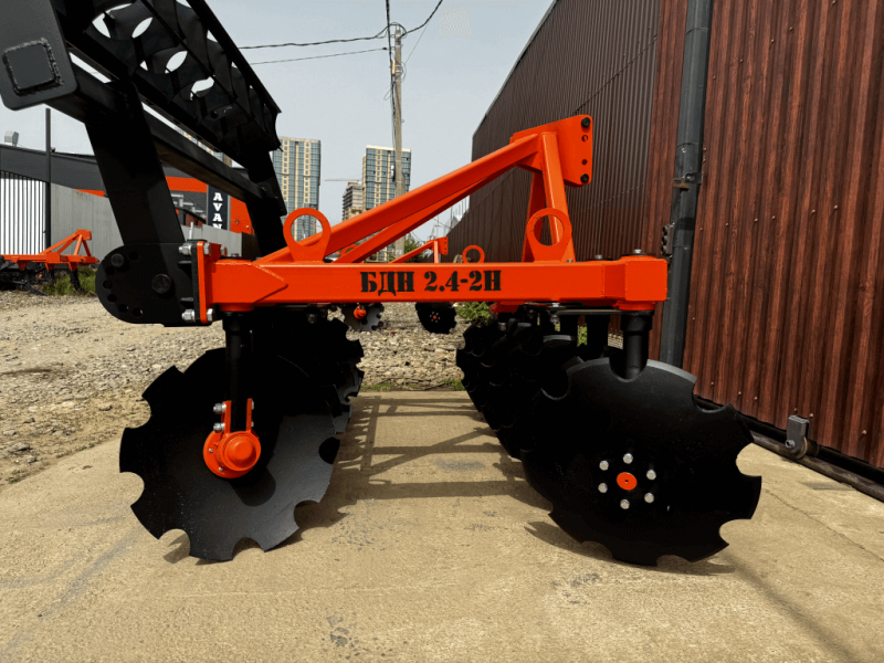 Борона дисковая навесная БДН 2,4х2Н, 14 рабочих органов купить в Луганске – «БДН-АгроКубань», 14