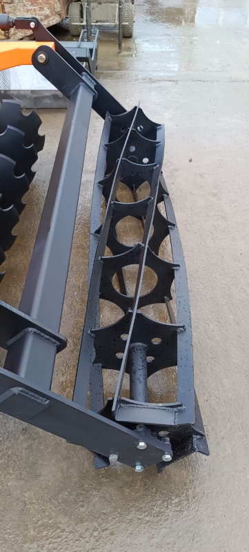 Борона дисковая навесная БДН 2,4х2Н с амортизаторами катка, 14 рабочих органов купить в Луганске – «БДН-АгроКубань», 7