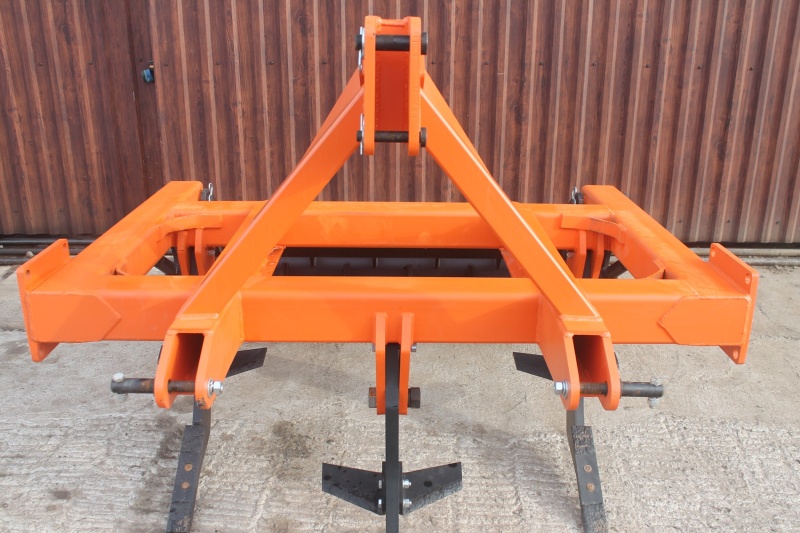 Плуг чизельный ПЧН-1,6 с зубчатым катком купить в Луганске – «БДН-АгроКубань», 5