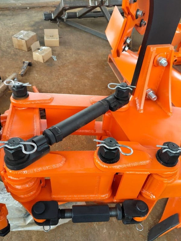 Плуг навесной оборотный 3/35 купить в Луганске – «БДН-АгроКубань», 7