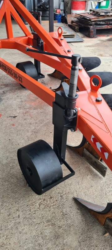 Плуг отвальный ПЛН 5-35 (5 корпусов) купить в Луганске – «БДН-АгроКубань», 7