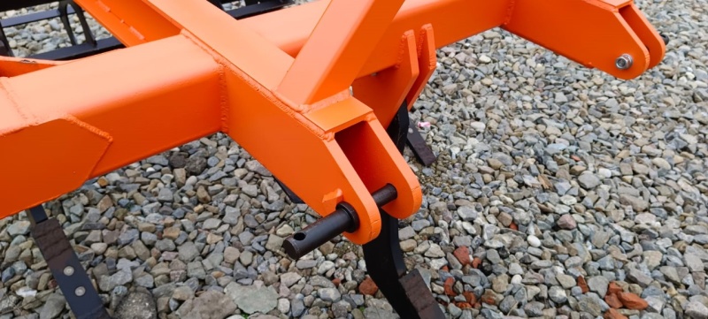 Плуг чизельный ПЧН 1,6 с планчатым катком купить в Луганске – «БДН-АгроКубань», 5