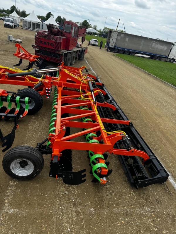 Лущильник мульчировщик дисковый прицепной «АВРОРА» ЛД-8Л (евро-складывание) ЛАФЕТ купить в Луганске – «БДН-АгроКубань», 5