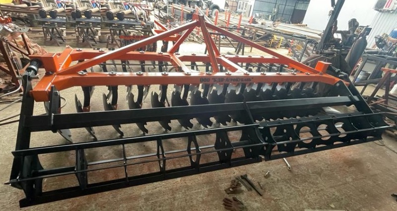 Борона дисковая навесная БДН 4х2Н, 26 рабочих органов купить в Луганске – «БДН-АгроКубань», 2