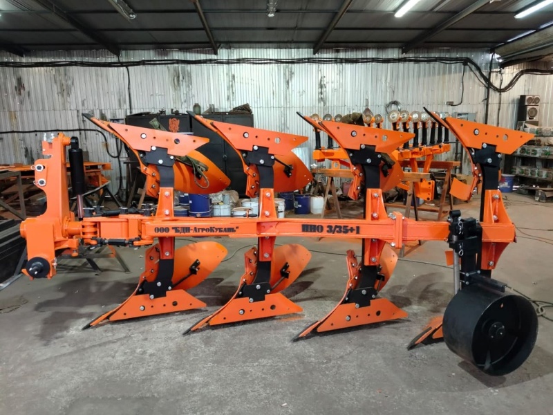 Плуг навесной оборотный 3/35+1 купить в Луганске – «БДН-АгроКубань», 2