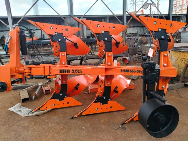 Плуг навесной оборотный 3/35 купить в Луганске – «БДН-АгроКубань», 4