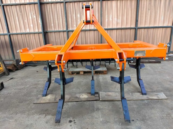 Плуг чизельный навесной ПЧН-2,1Н с зубчатым катком купить в Луганске – «БДН-АгроКубань», 5